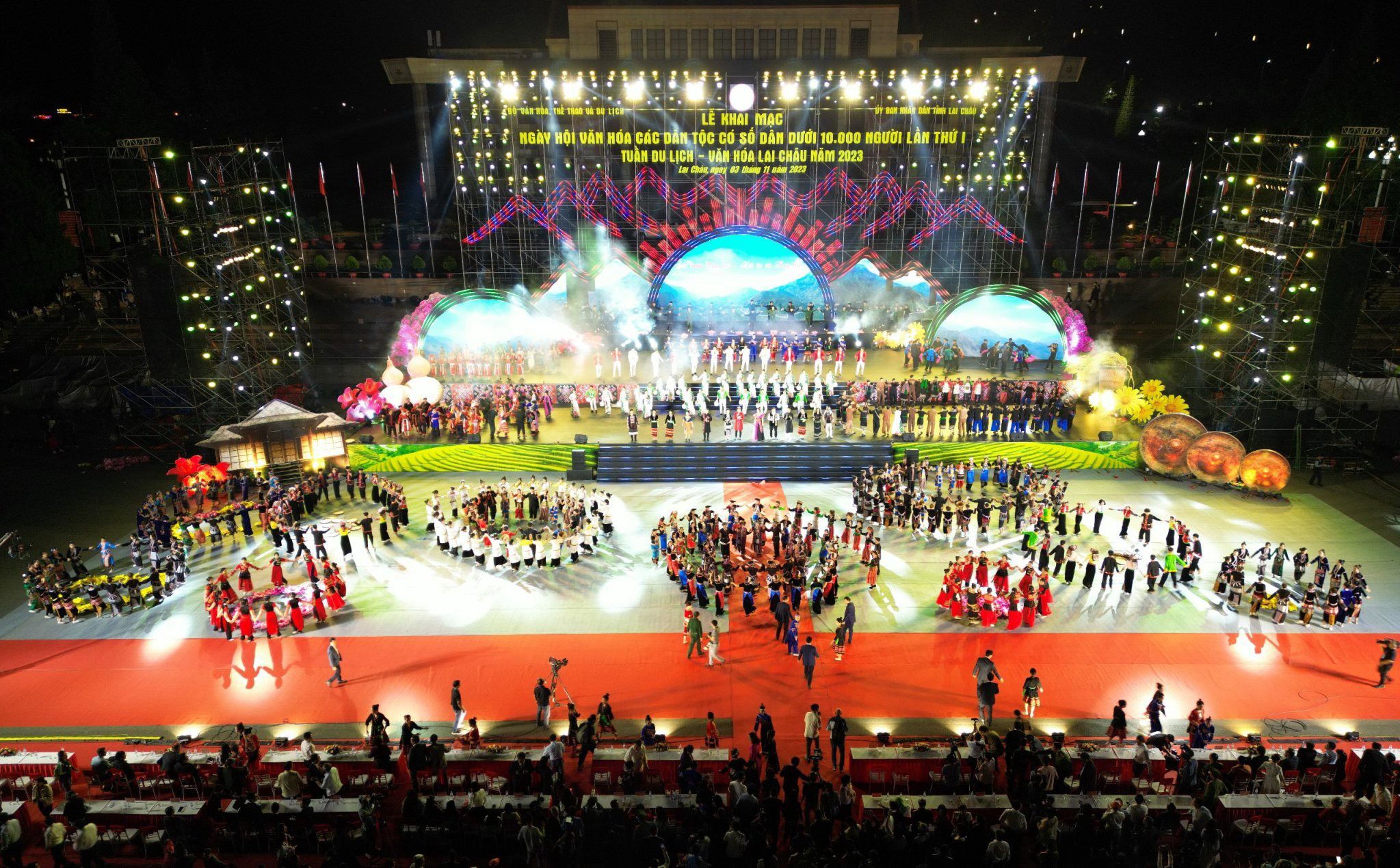 Ấn tượng khai mạc Ngày hội Văn hóa các dân tộc có số dân dưới 10.000 người  và Tuần Du lịch – Văn hoá Lai Châu năm 2023