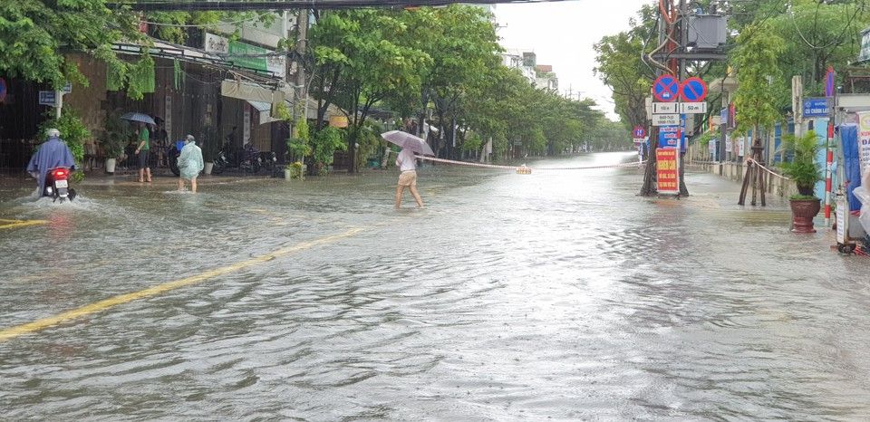 Đà Nẵng cho học sinh nghỉ học vào ngày 13/11 do mưa lớn