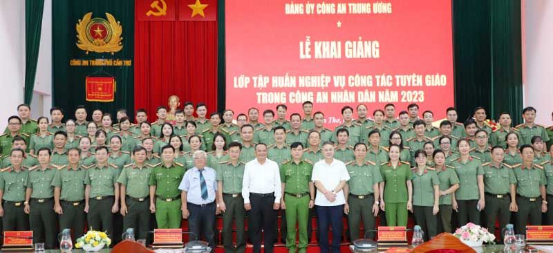 Tập huấn nghiệp vụ công tác Tuyên giáo trong Công an Nhân dân