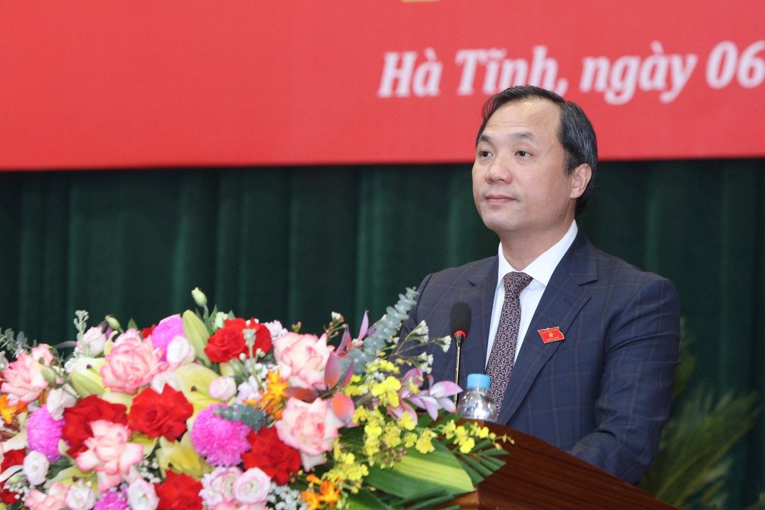 Khai mạc kỳ họp thứ 17 HĐND tỉnh Hà Tĩnh