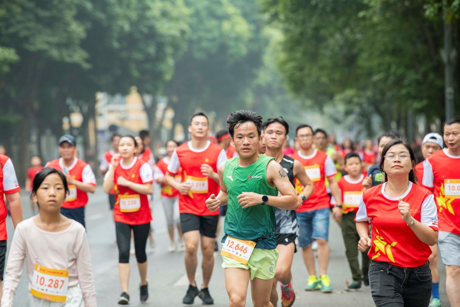 Hơn 1.000 người tham gia giải chạy "Tự hào hàng Việt Nam"