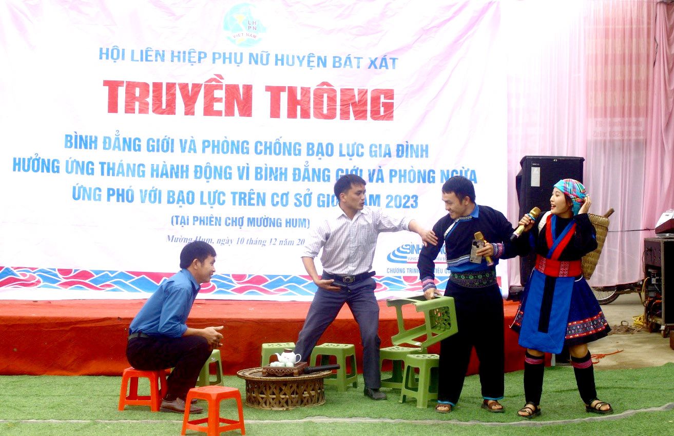 Chợ phiên – hình thức sáng tạo tuyên truyền về bình đẳng giới