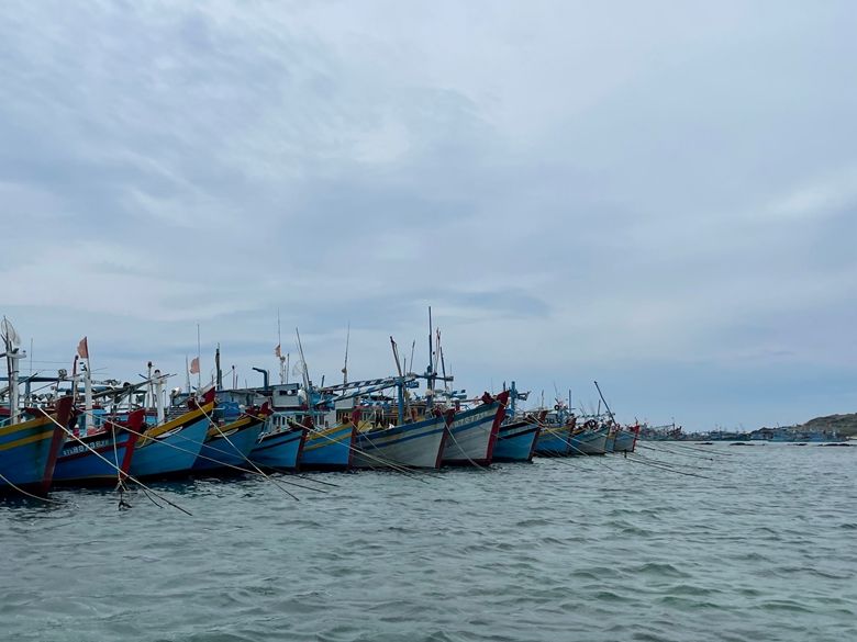 Khẩn trương tìm kiếm 3 thuyền viên mất tích do tàu chìm trên biển