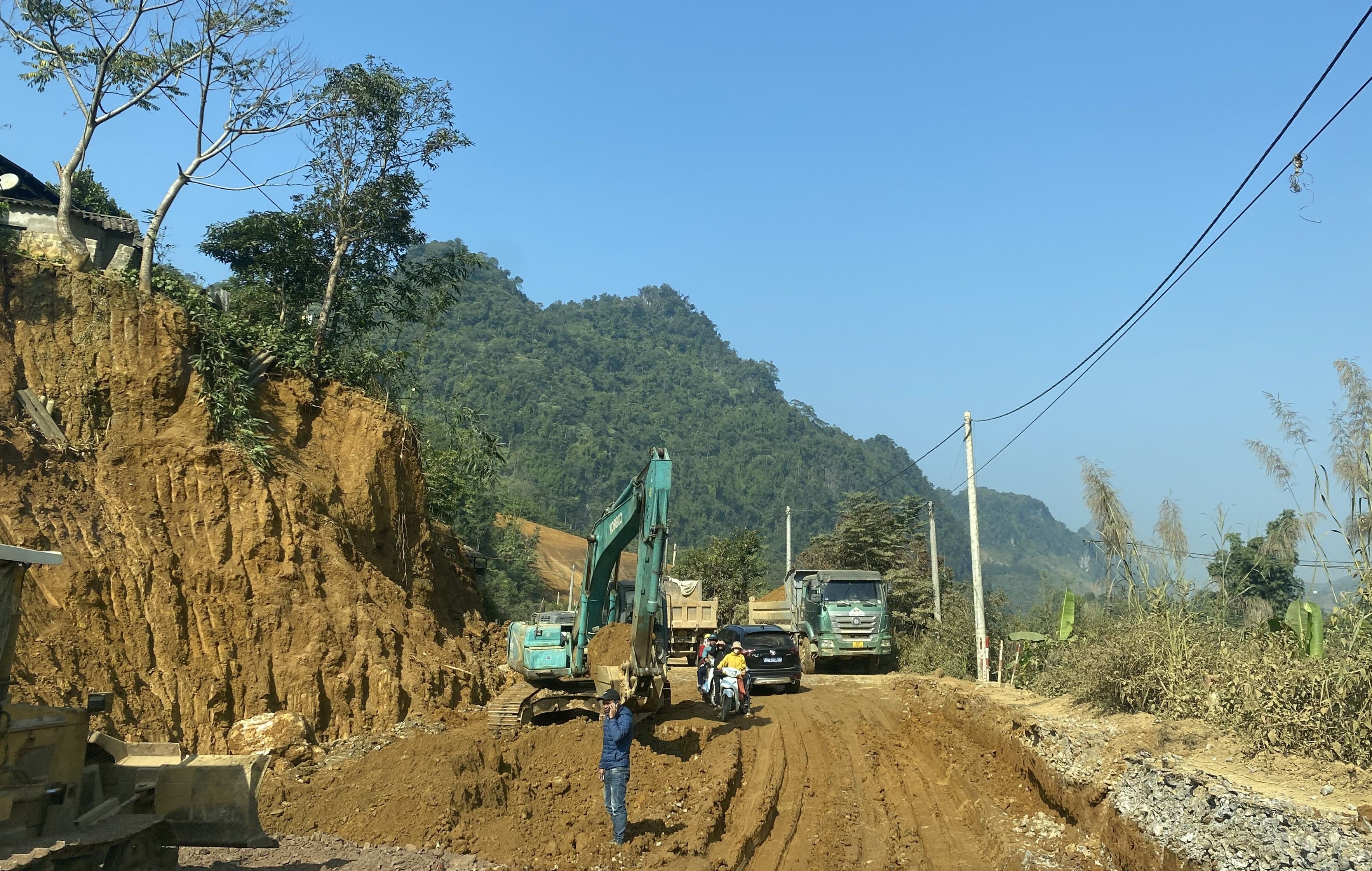 Người có uy tín huyện Nậm Pồ, tỉnh Điện Biên tích cực tham gia phát triển kinh tế - xã hội