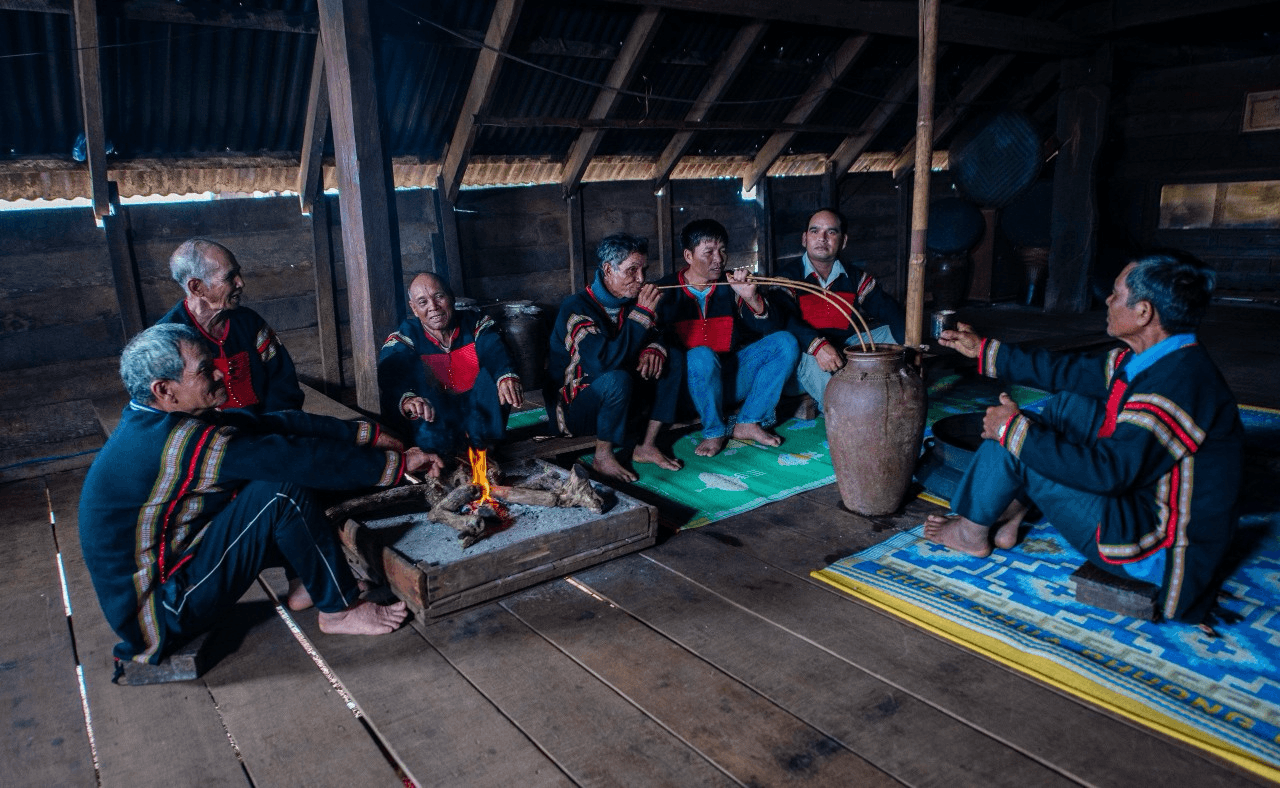 Những “cánh chim đầu” nơi buôn làng Tây Nguyên