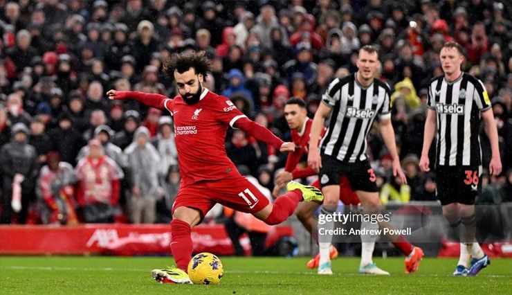 Vòng 20 giải bóng đá Ngoại hạng Anh: Liverpool thắng trận củng cố ngôi đầu bảng