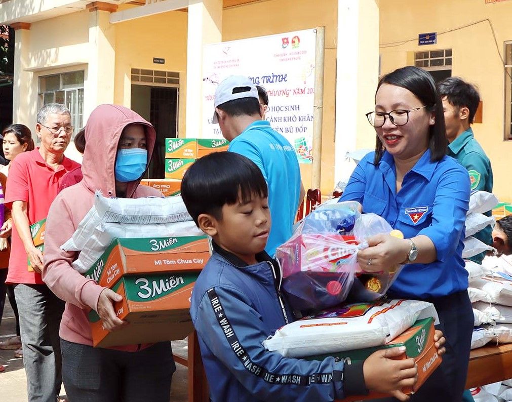 Bình Phước: Trên 14 tỷ đồng chăm lo Tết cho người nghèo