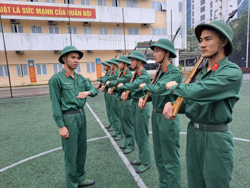 Tự hào “Tiến bước dưới quân kỳ”