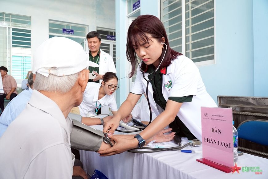 Phòng, chống dịch bệnh đảm bảo sức khỏe cho người dân dịp Tết, mùa lễ hội