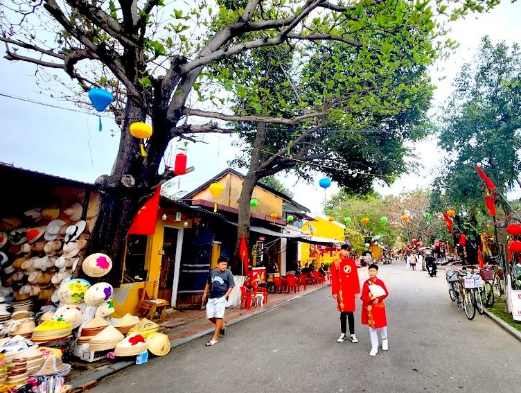 Lượng du khách thăm quan tại Quảng Nam dịp tết Giáp Thìn tăng 35%