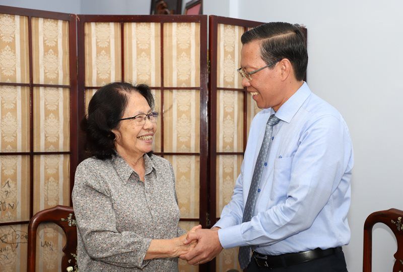  TP. Hồ Chí Minh tri ân những đóng góp của các thầy thuốc lão thành tiêu biểu