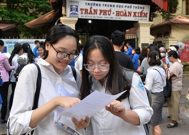 Tuyển sinh lớp 10 ở Hà Nội: Có giảm môn thi để giảm áp lực cho học sinh?