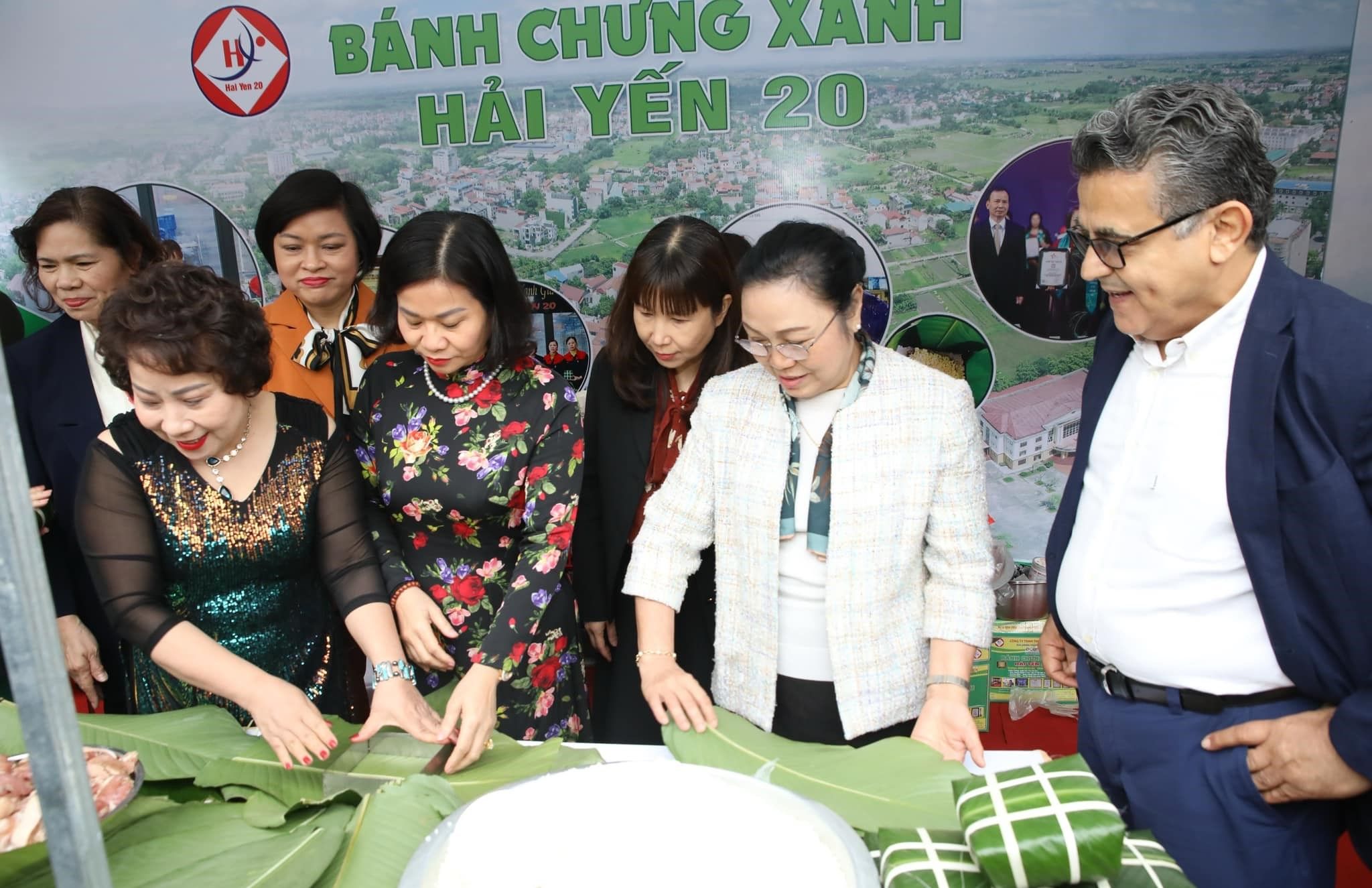 Cầu nối đưa văn hóa Việt Nam đến với bạn bè quốc tế 