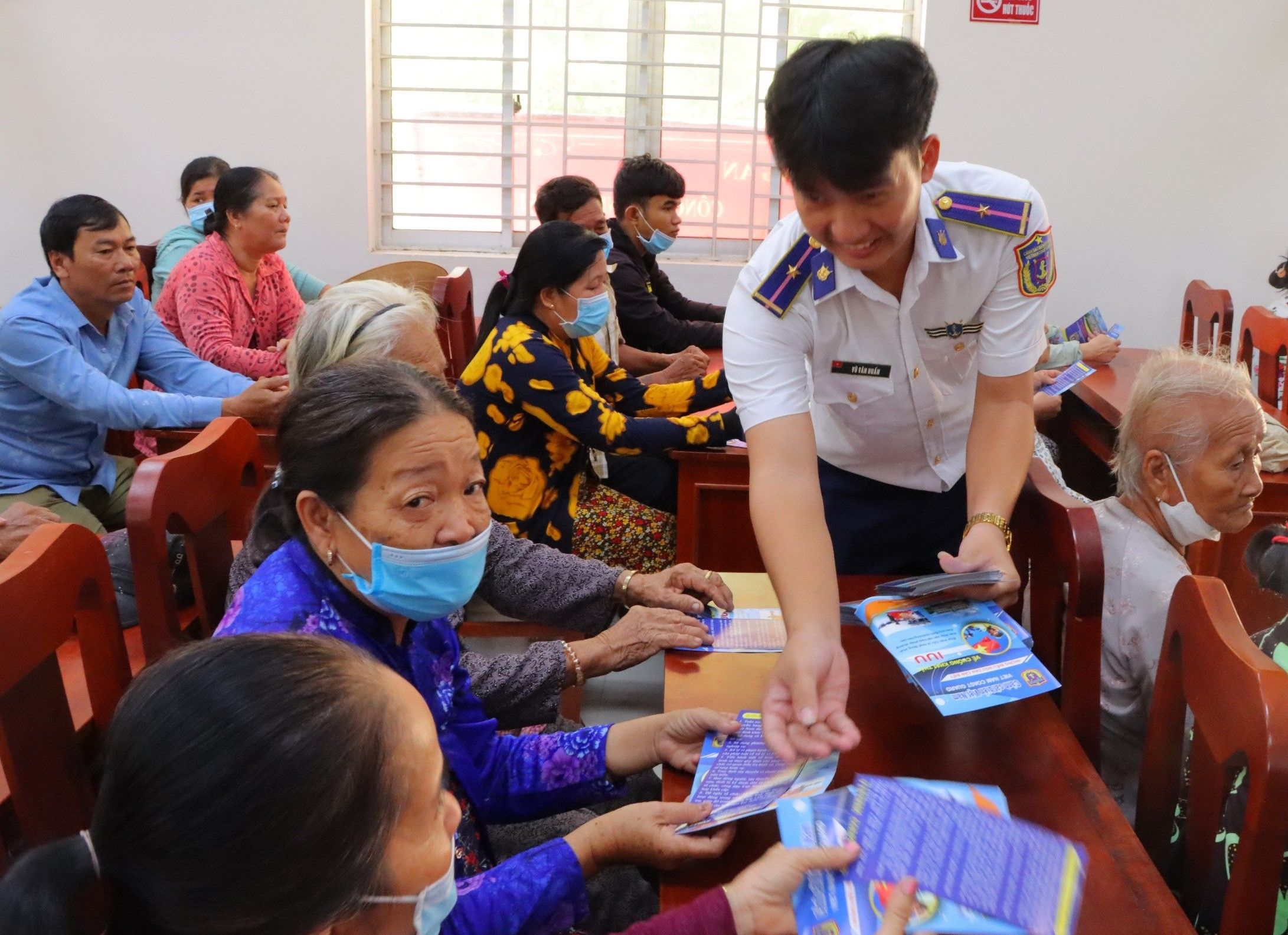 "Cảnh sát biển với đồng bào dân tộc, tôn giáo” tại 2 tỉnh Bến Tre và Tiền Giang