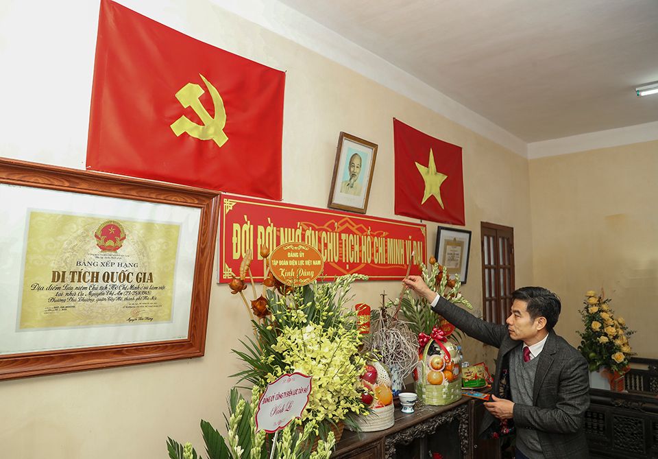 EVN dâng hương, thăm di tích quốc gia nơi Bác Hồ từng ở và làm việc tại nhà cụ Nguyễn Thị An (Tây Hồ, Hà Nội)