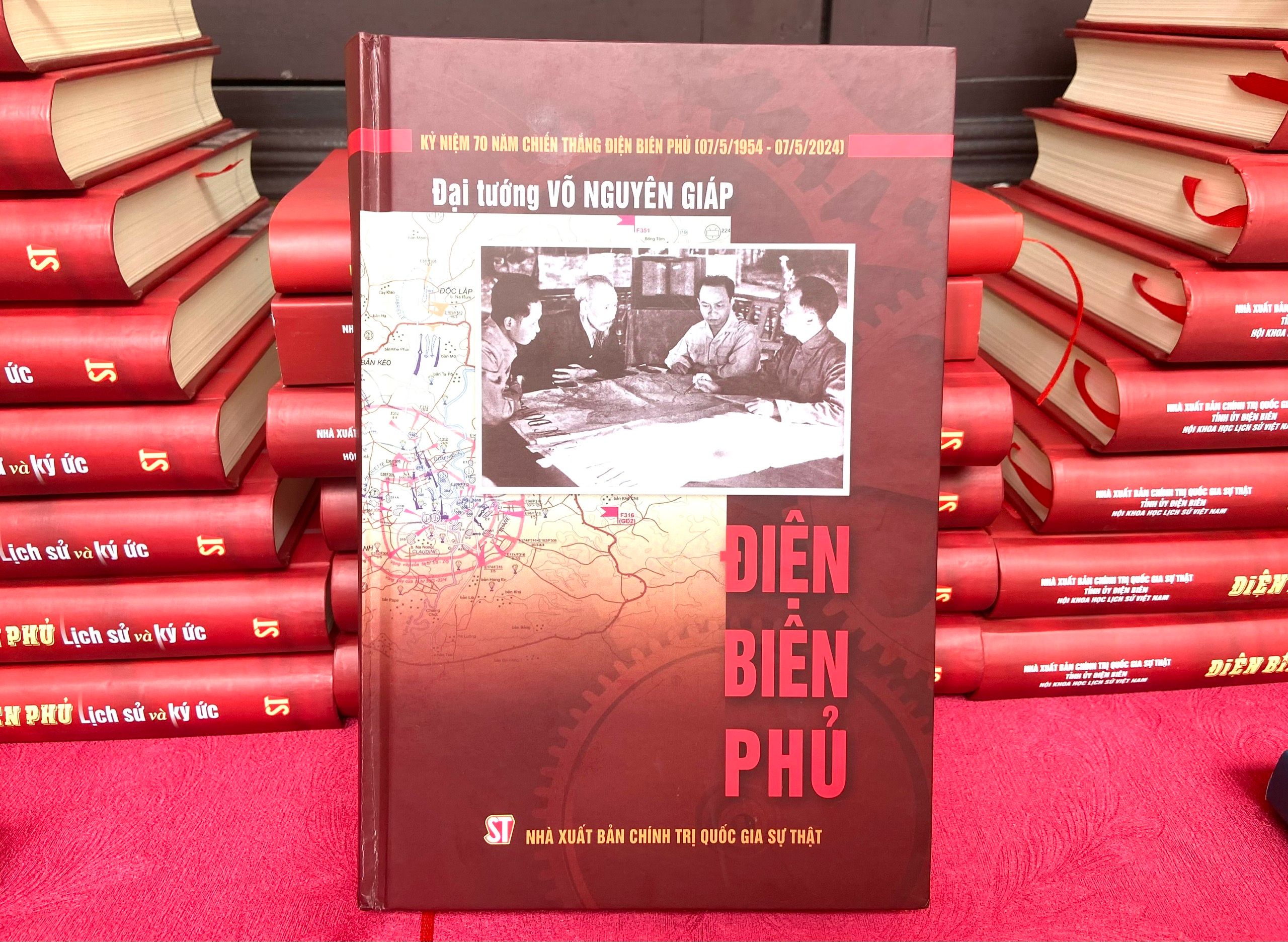 Xuất bản lần thứ chín cuốn sách “Điện Biên Phủ” của Đại tướng Võ Nguyên Giáp 