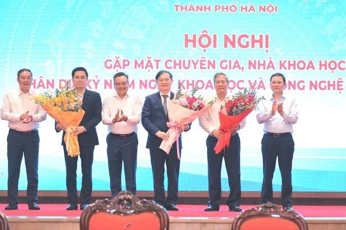 Hà Nội: Hoàn thiện cơ chế đặt hàng nhiệm vụ khoa học - công nghệ sẽ gỡ "nút thắt" để phát triển