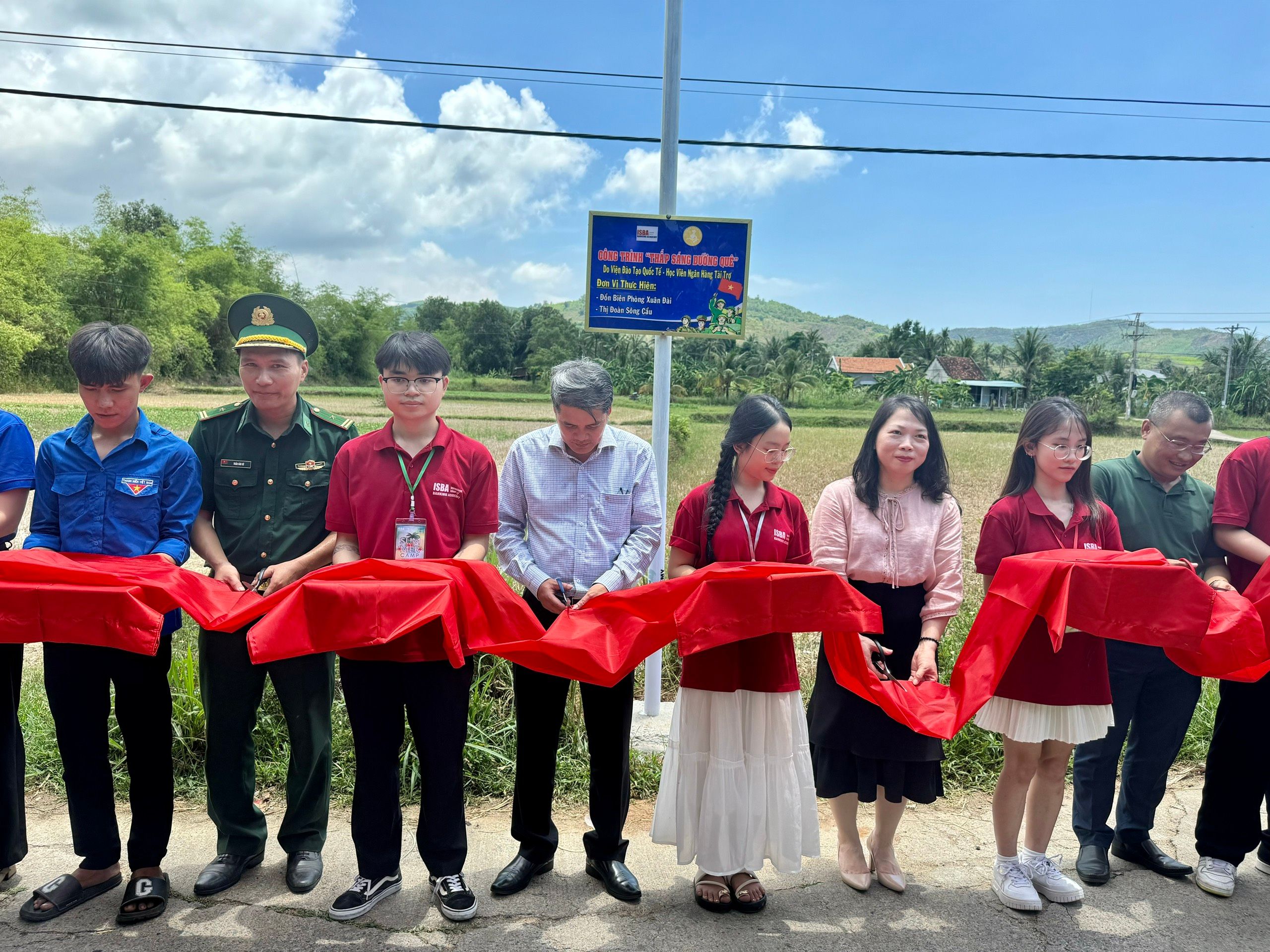 Phú Yên: Khánh thành công trình thanh niên “Thắp sáng đường quê”