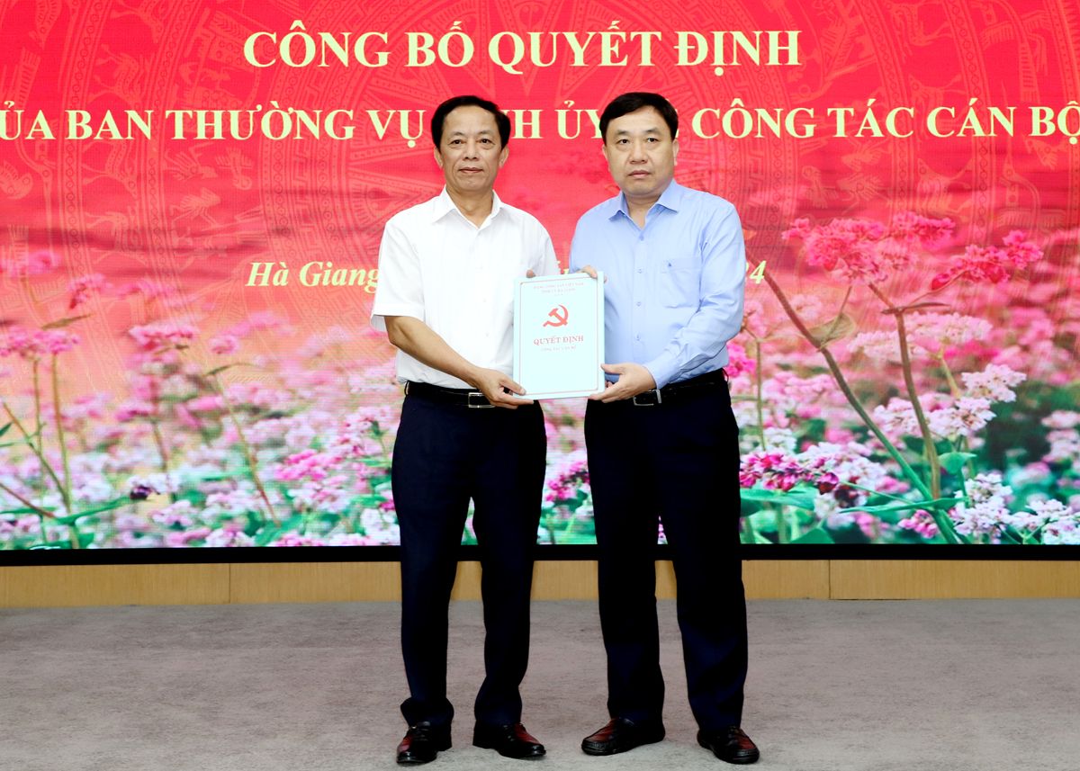 Hà Giang: Công bố Quyết định của BTV Tỉnh ủy về công tác cán bộ