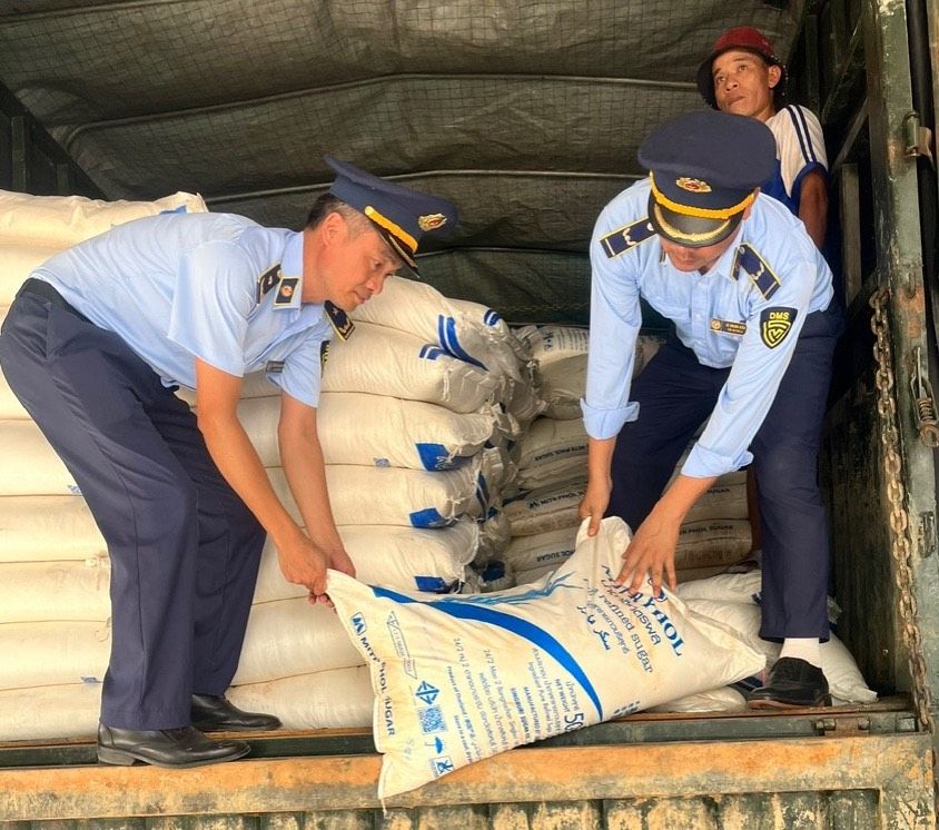 Quảng Trị: Ngăn chặn kịp thời 3 vụ kinh doanh đường cát nhập lậu