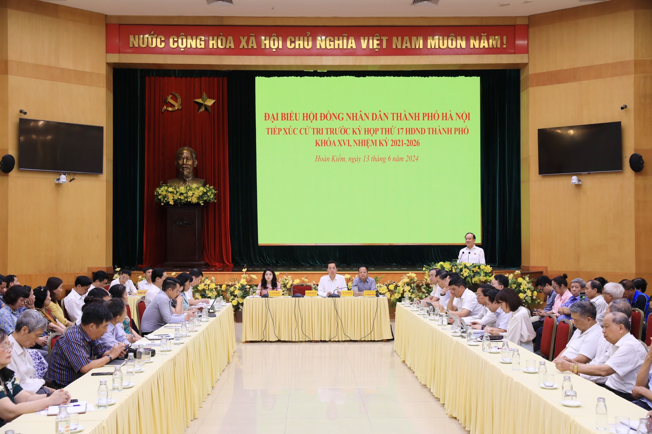 Hà Nội: Cử tri quận Hoàn Kiếm kiến nghị nhiều vấn đề an sinh xã hội