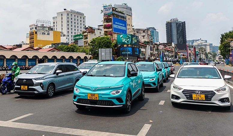 Chính sách hỗ trợ doanh nghiệp kinh doanh taxi chuyển đổi sang xe điện​