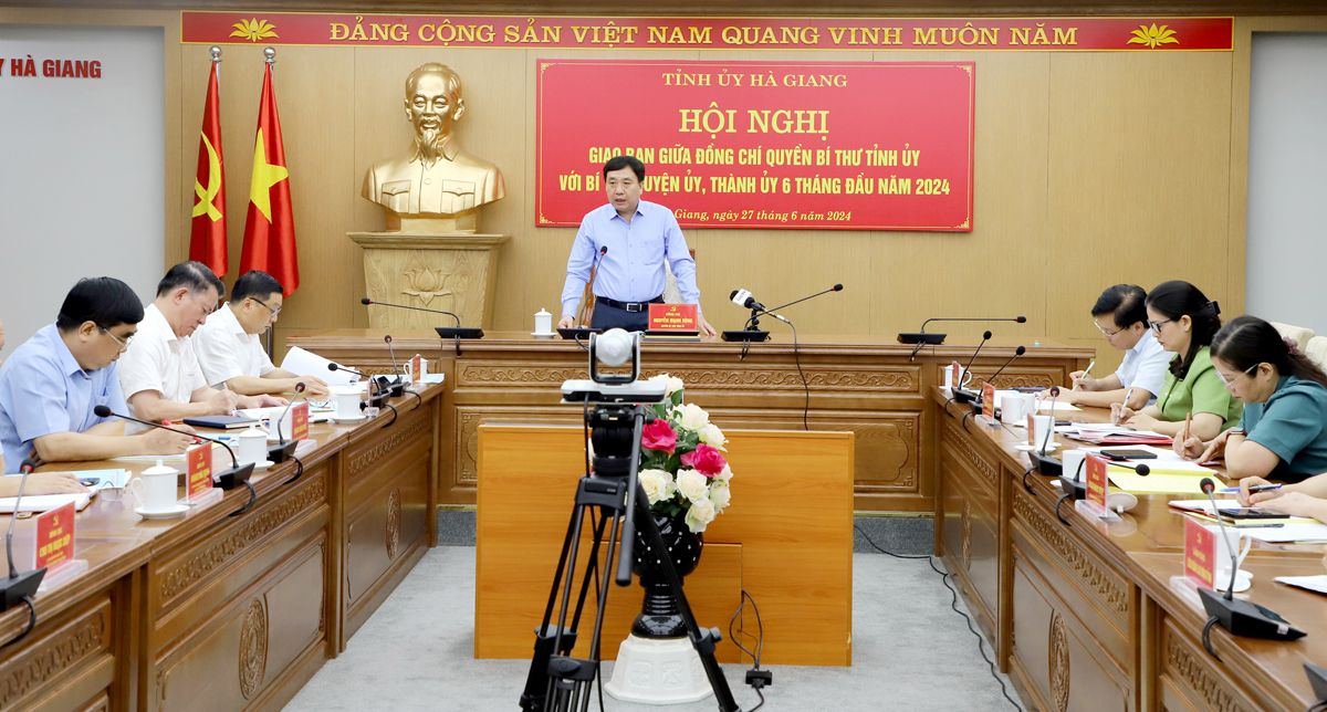 Hà Giang: Phát động phong trào thi đua chào mừng đại hội Đảng các cấp
