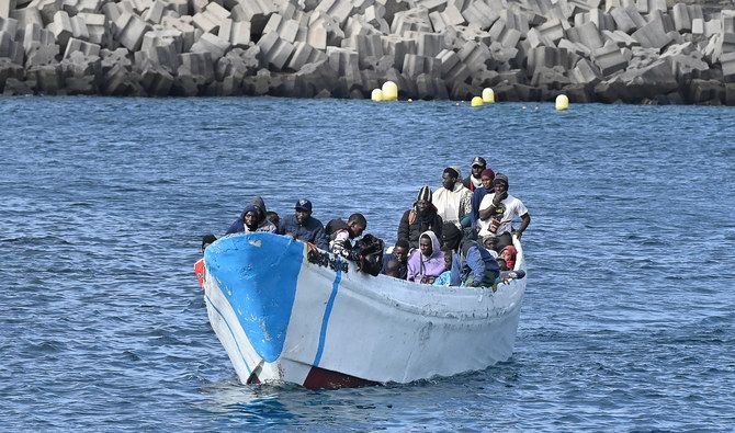 Thuyền chở người di cư bị lật, ít nhất 89 người thiệt mạng
