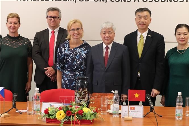 Tăng cường quan hệ hợp tác nhiều mặt giữa Việt Nam và CH Séc