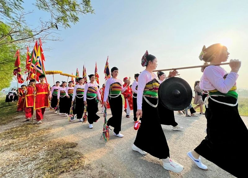 Xây dựng con người Thanh Hóa phát triển toàn diện, văn minh