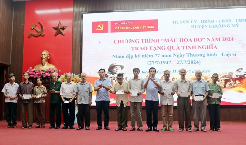 Lan tỏa ý nghĩa nhân văn sâu sắc của Chương trình “Màu hoa đỏ”