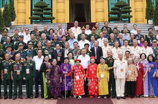 Các gia đình chính sách phải luôn được hưởng đầy đủ thành quả của sự nghiệp đổi mới