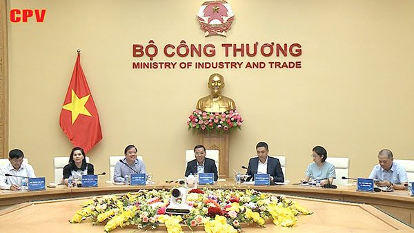 Xúc tiến thương mại phát triển thị trường sản phẩm công nghiệp chế biến, chế tạo