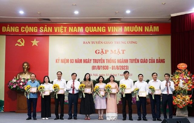 Tự hào 94 năm ngành Tuyên giáo!