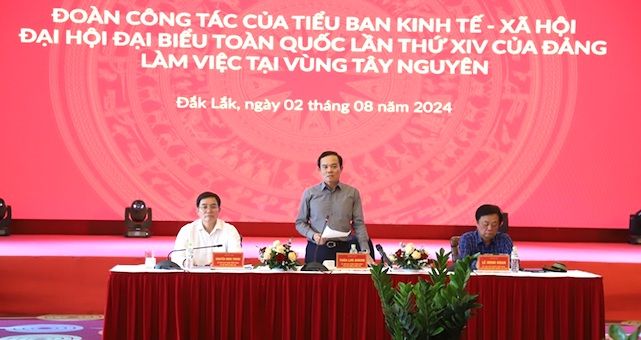 Đoàn công tác Tiểu ban Kinh tế - Xã hội làm việc tại Tây Nguyên