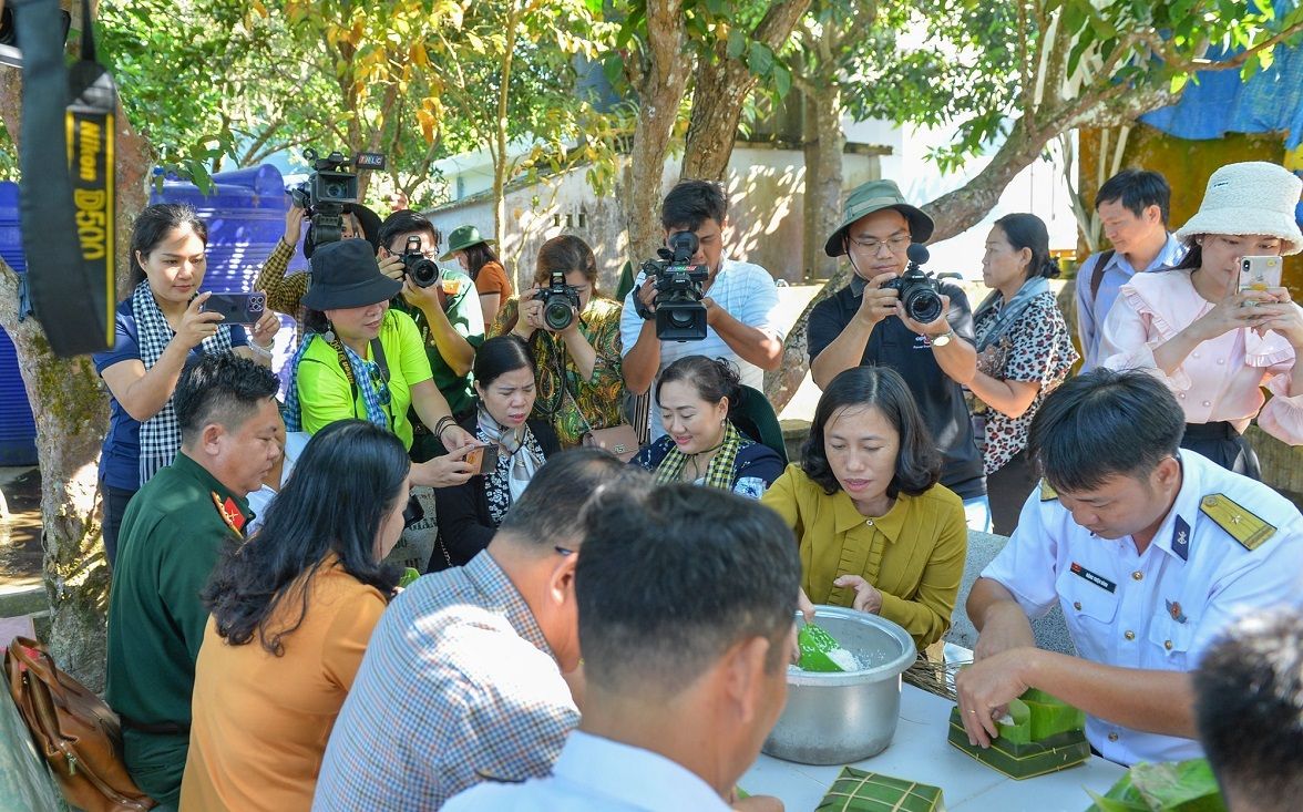 Lan tỏa tình yêu biển, đảo của Tổ quốc