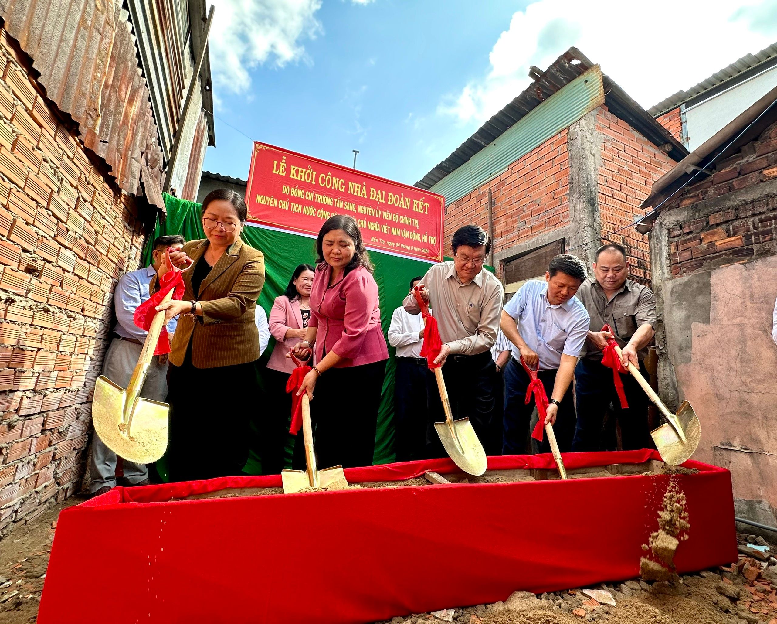 Bến Tre: Chung tay xóa nhà tạm, nhà dột nát