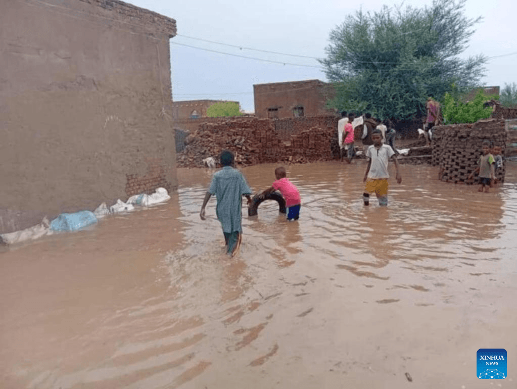 Mưa lớn và lũ lụt gây thiệt hại nặng nề ở Sudan