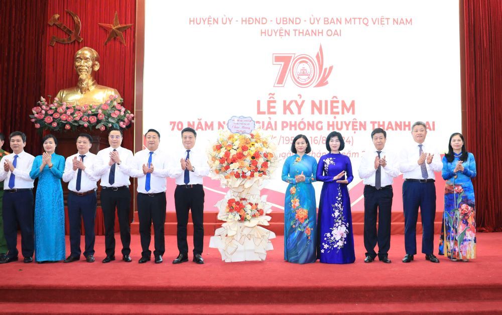 Huyện Thanh Oai tổ chức kỷ niệm 70 năm Ngày Giải phóng 