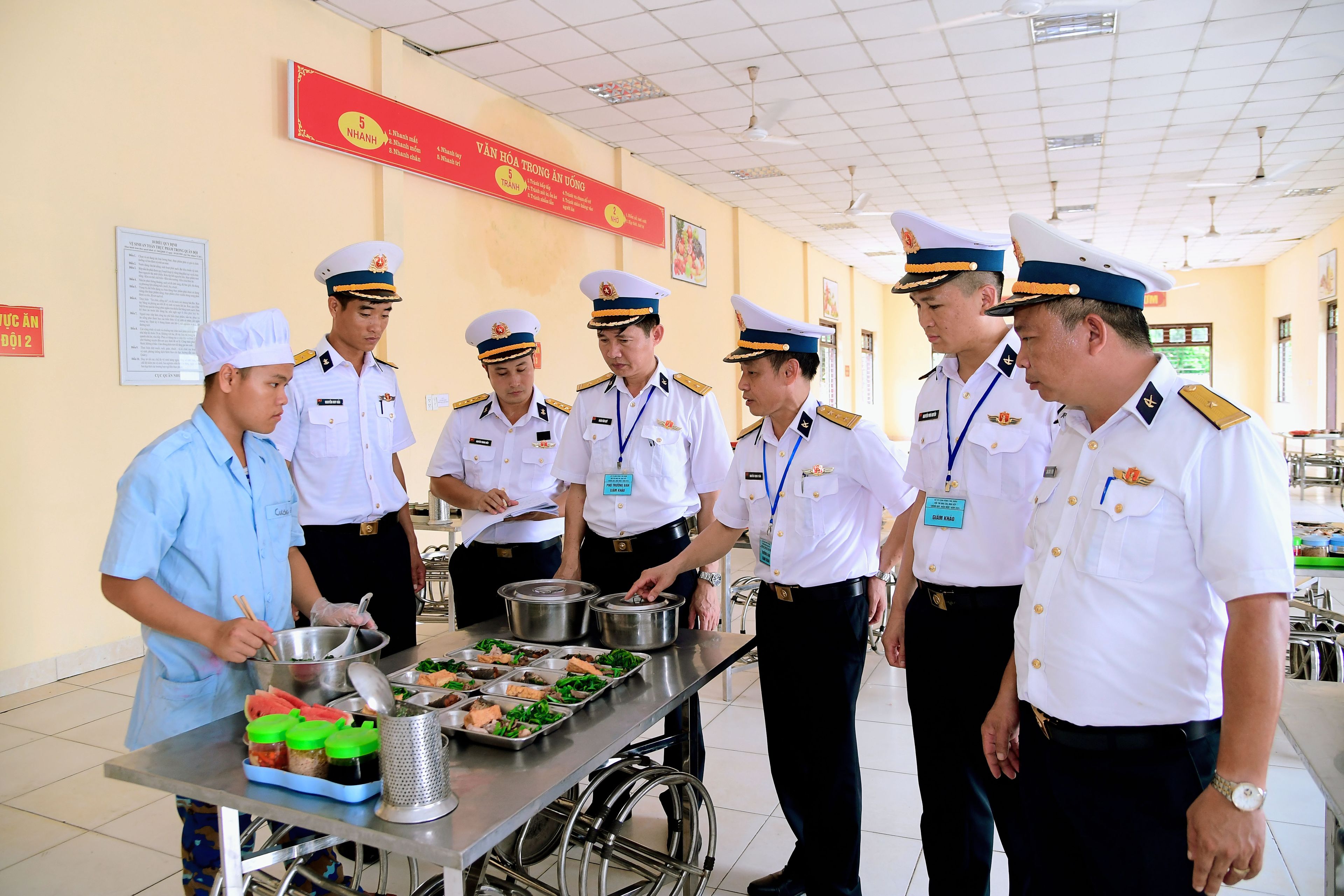 Vùng 1 Hải quân tổ chức Hội thi nhà ăn, nhà bếp “Chính quy, mẫu mực”