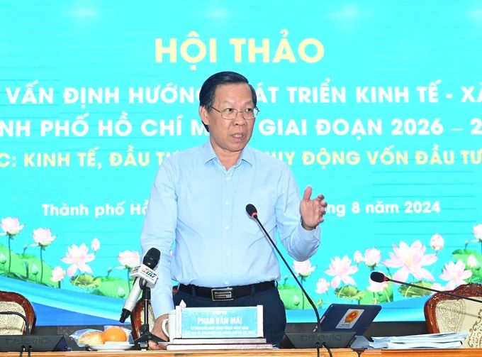 Tái cơ cấu nền kinh tế TP Hồ Chí Minh theo hướng công nghệ cao, dịch vụ hiện đại