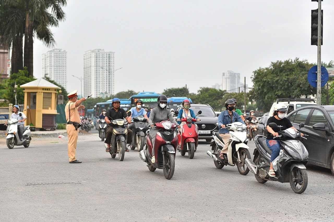 Hà Nội phân luồng giao thông tránh ùn tắc dịp nghỉ lễ Quốc khánh 