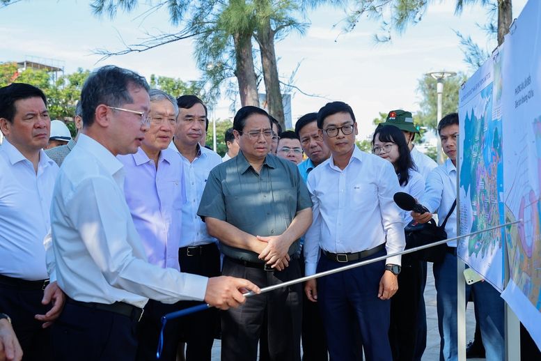 Thủ tướng Phạm Minh Chính khảo sát một số công trình, dự án trọng điểm tại Đà Nẵng