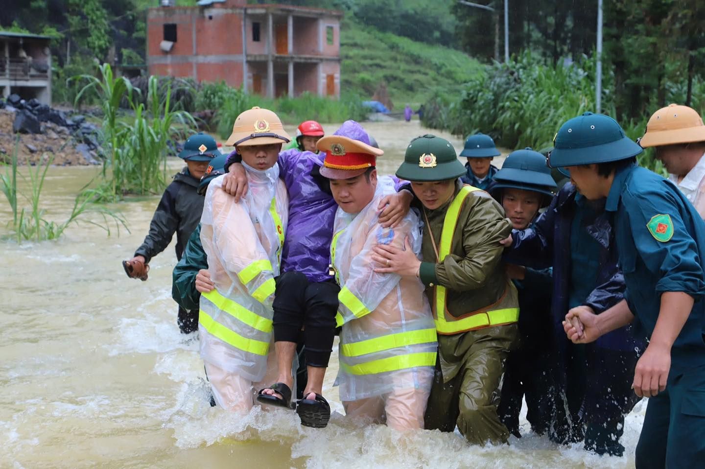 Hà Giang tập trung ứng phó khẩn cấp với mưa lớn