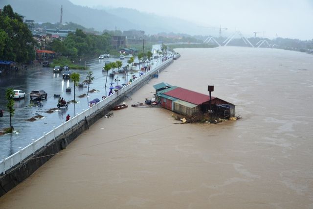 Sẽ xử lý nghiêm những trường hợp phát tán thông tin sai lệch về mưa lũ