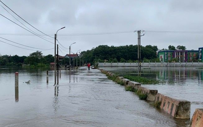 Hơn 100 trường học Hà Nội chưa thể đón học sinh trở lại học