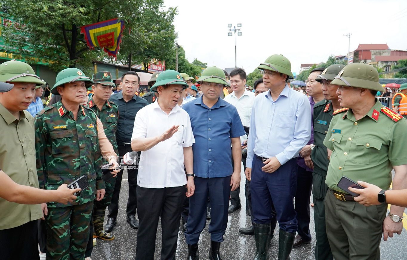 Phó Thủ tướng Chính phủ Hồ Đức Phớc kiểm tra công tác phòng, chống thiên tai tại tỉnh Thái Nguyên