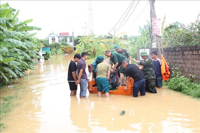 Phó Thủ tướng Bùi Thanh Sơn thị sát tình hình khắc phục hậu quả cơn bão số 3 tại Lạng Sơn