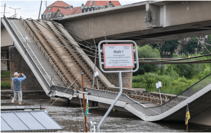 Sập cầu ở thành phố Dresden, miền đông nước Đức