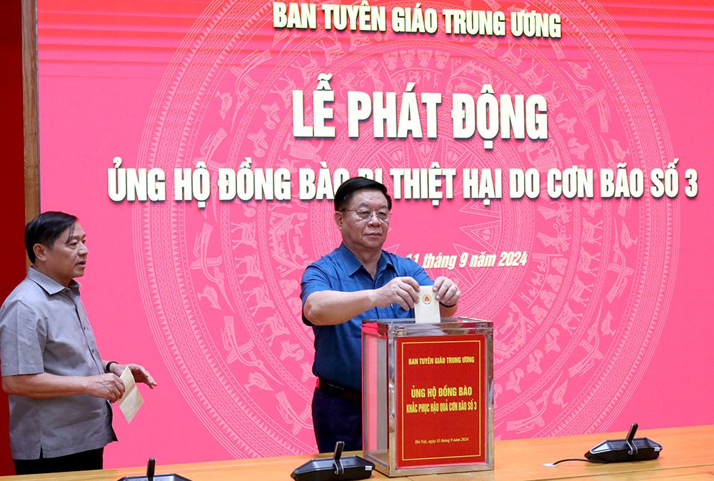 Ban Tuyên giáo Trung ương ủng hộ đồng bào bị thiệt hại do cơn bão số 3